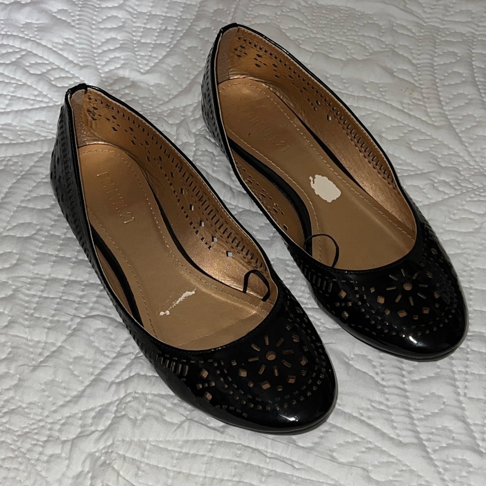Women’s Forever 21 Black Flats